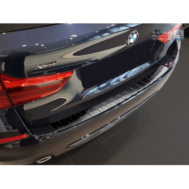 Накладка на задний бампер (черная) BMW 5 G31 Touring (2017-) бренд – Avisa главное фото